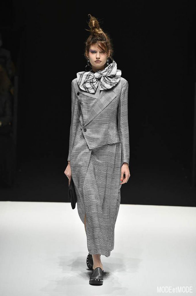 hiroko_koshino_ss19_039