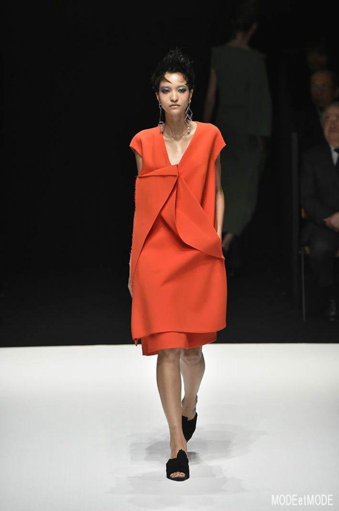hiroko_koshino_ss19_045