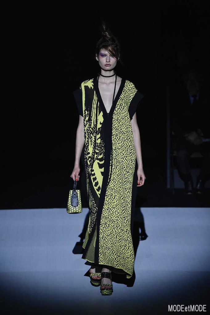 hiroko_koshino_ss19_057