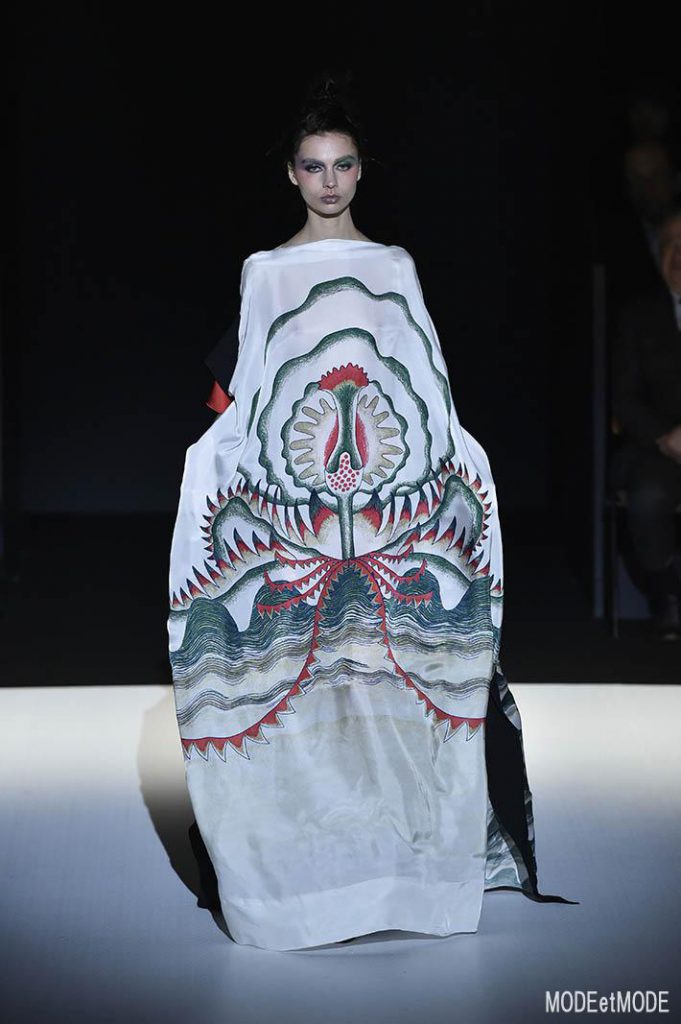 hiroko_koshino_ss19_063