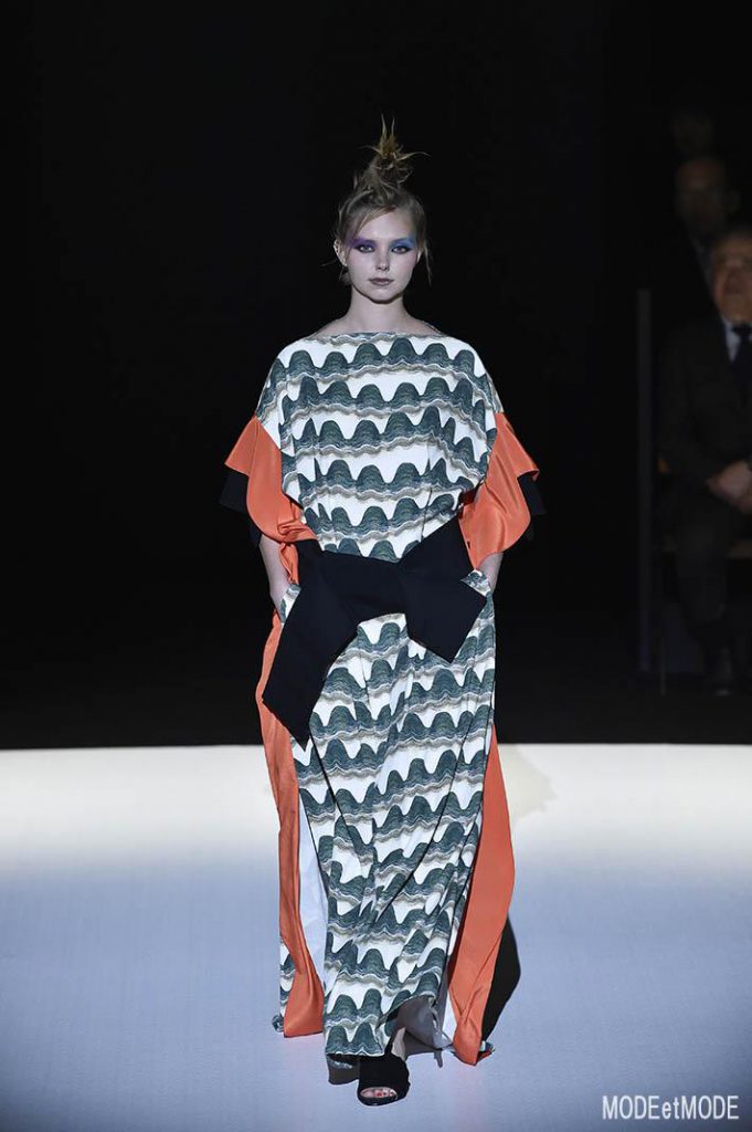 hiroko_koshino_ss19_064