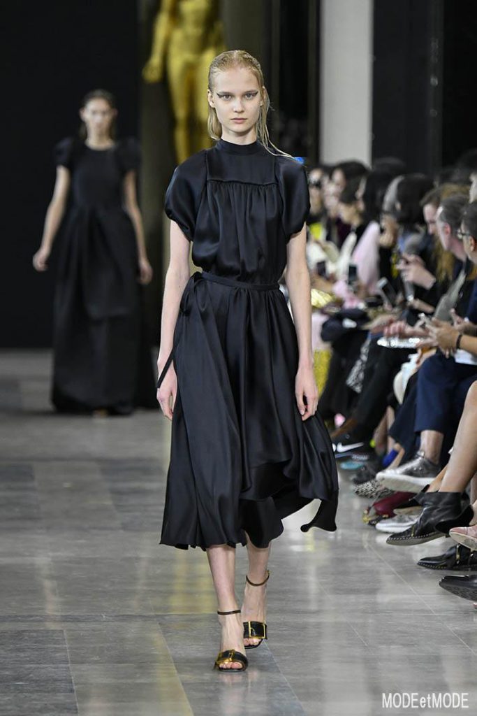 rochas_ss19_029