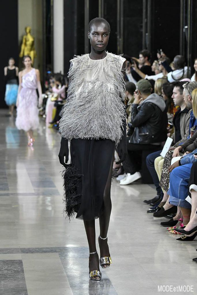 rochas_ss19_033