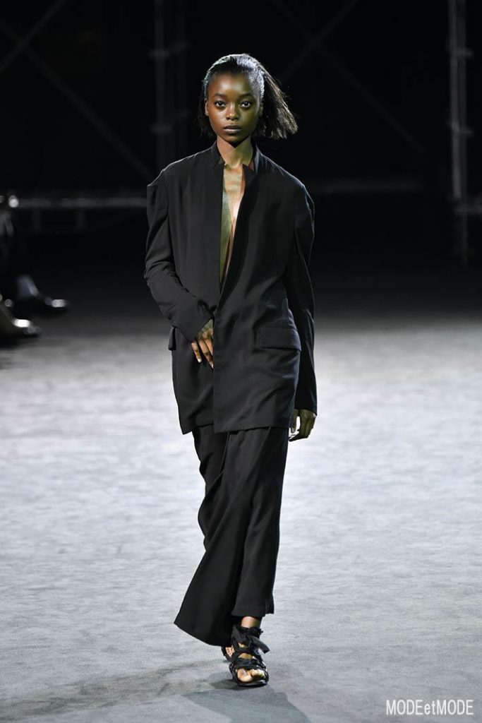 yohji_yamamoto_ss19_001