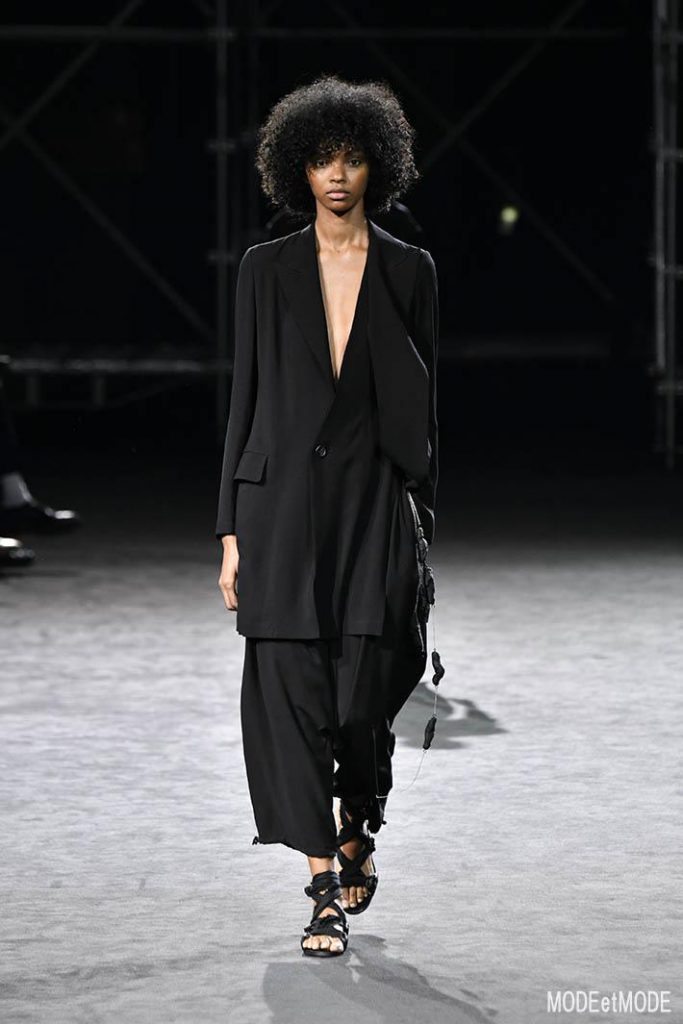yohji_yamamoto_ss19_003