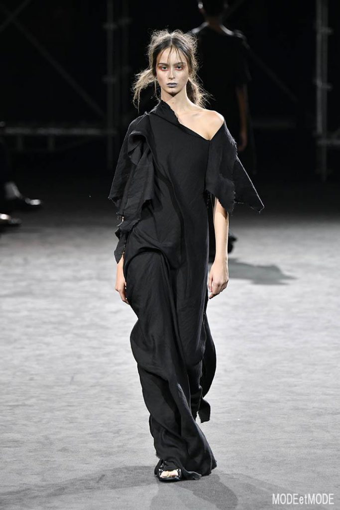 yohji_yamamoto_ss19_008