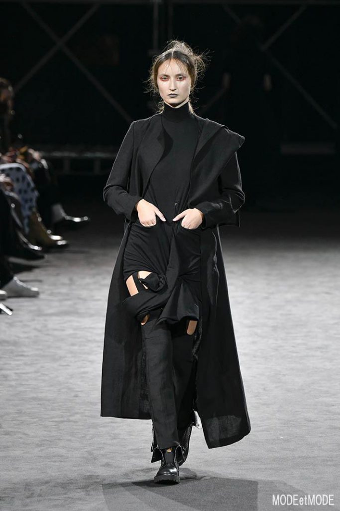yohji_yamamoto_ss19_016