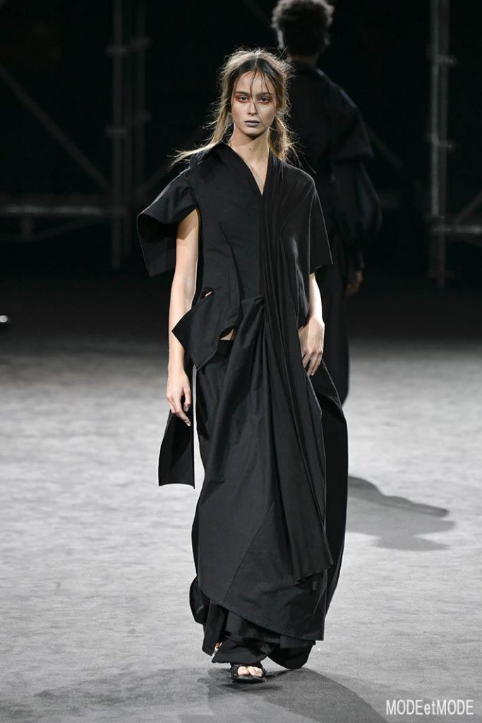 yohji_yamamoto_ss19_022