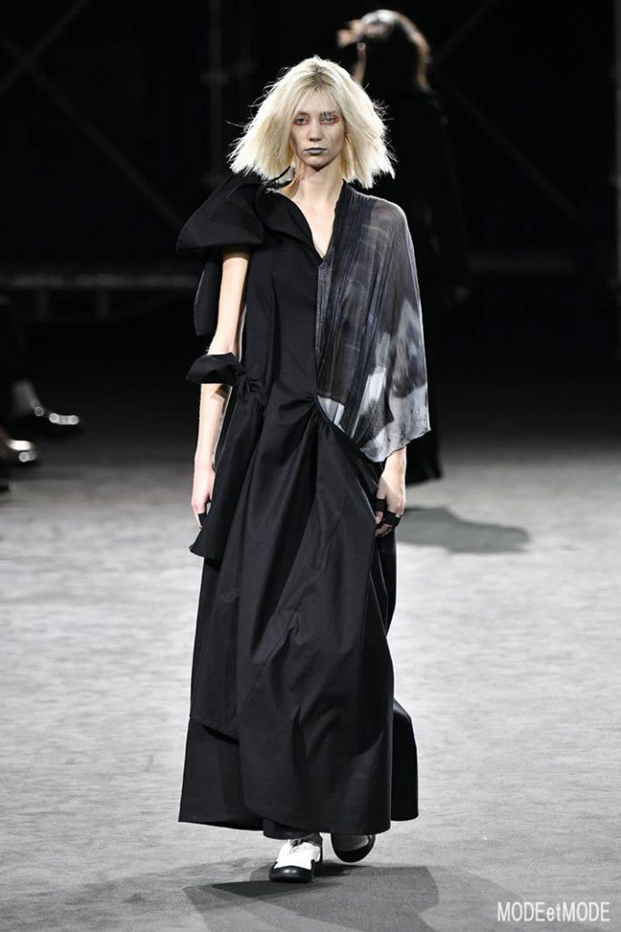 yohji_yamamoto_ss19_025