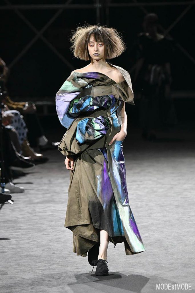 yohji_yamamoto_ss19_035