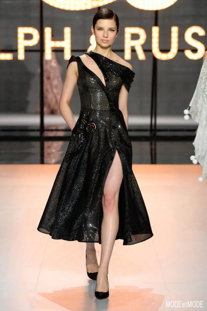 Ralph & Russo : Runway – Paris Fashion Week – Haute Couture Fall/Winter 2016-2017