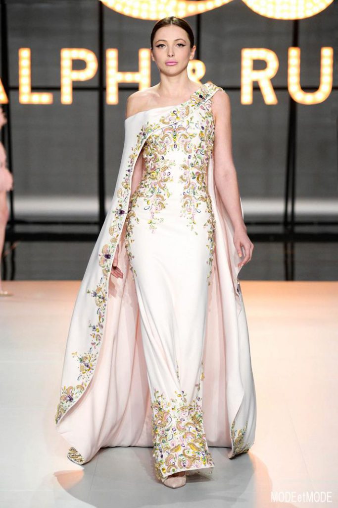 Ralph & Russo : Runway – Paris Fashion Week – Haute Couture Fall/Winter 2016-2017