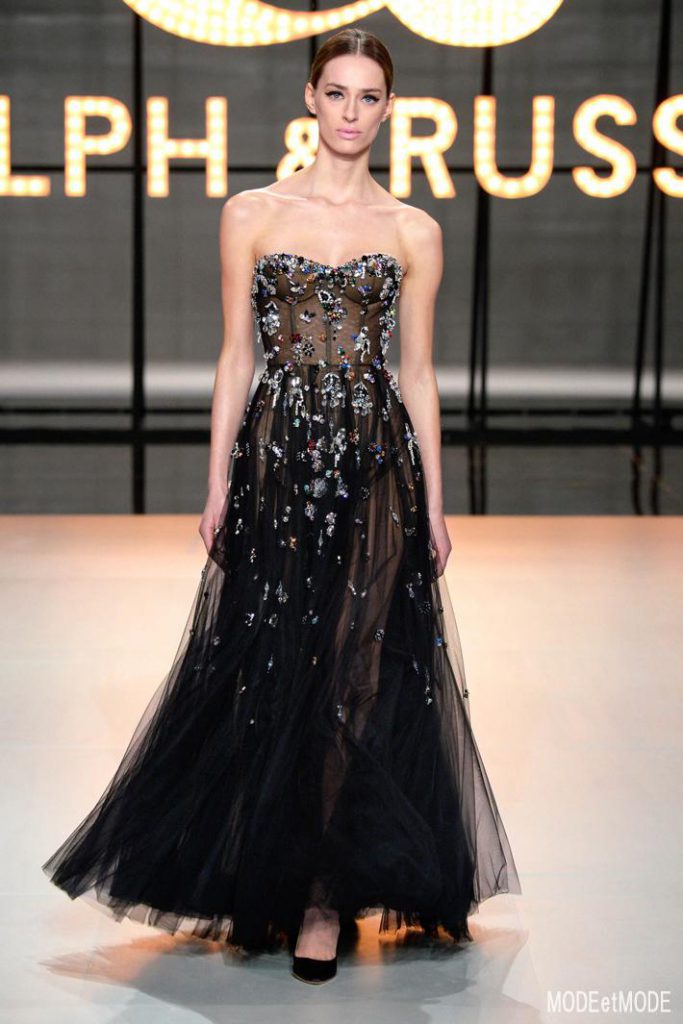 Ralph & Russo : Runway – Paris Fashion Week – Haute Couture Fall/Winter 2016-2017