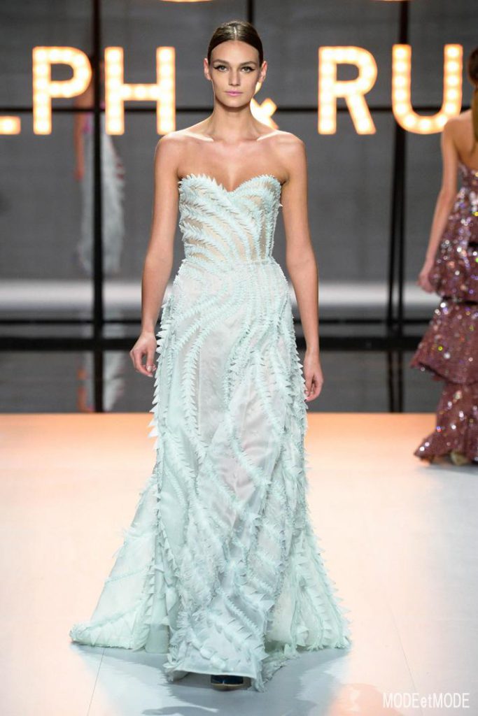Ralph & Russo : Runway – Paris Fashion Week – Haute Couture Fall/Winter 2016-2017