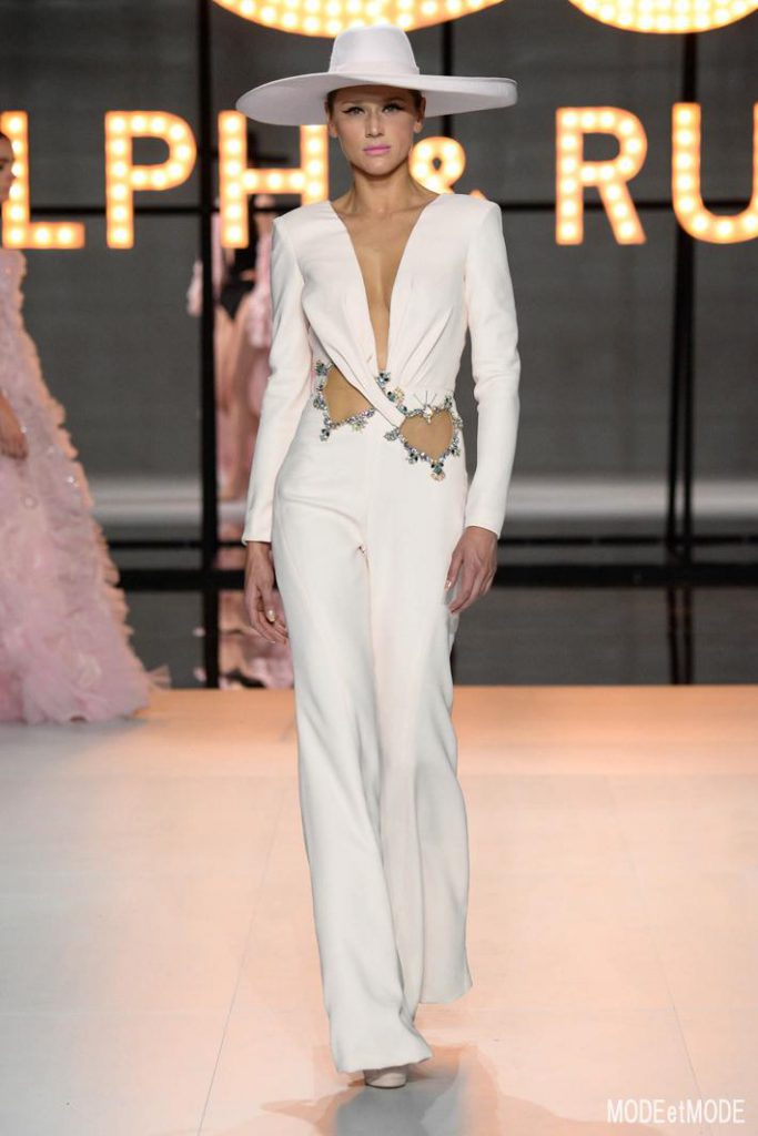 Ralph & Russo : Runway – Paris Fashion Week – Haute Couture Fall/Winter 2016-2017