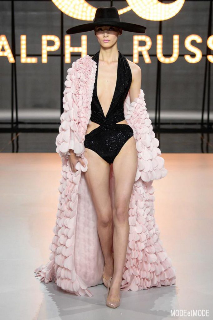 Ralph & Russo : Runway – Paris Fashion Week – Haute Couture Fall/Winter 2016-2017