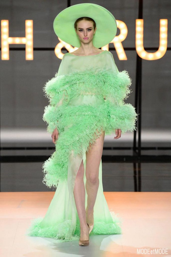 Ralph & Russo : Runway – Paris Fashion Week – Haute Couture Fall/Winter 2016-2017
