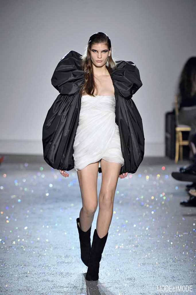 Giambattista Valli SS19 HC