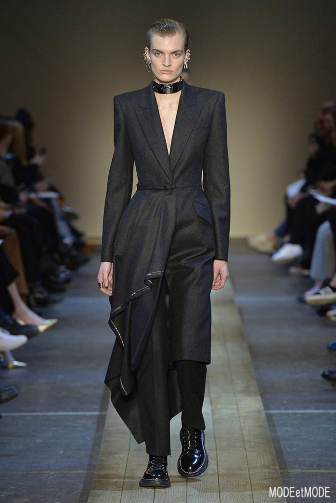 AMQ_aw19_002