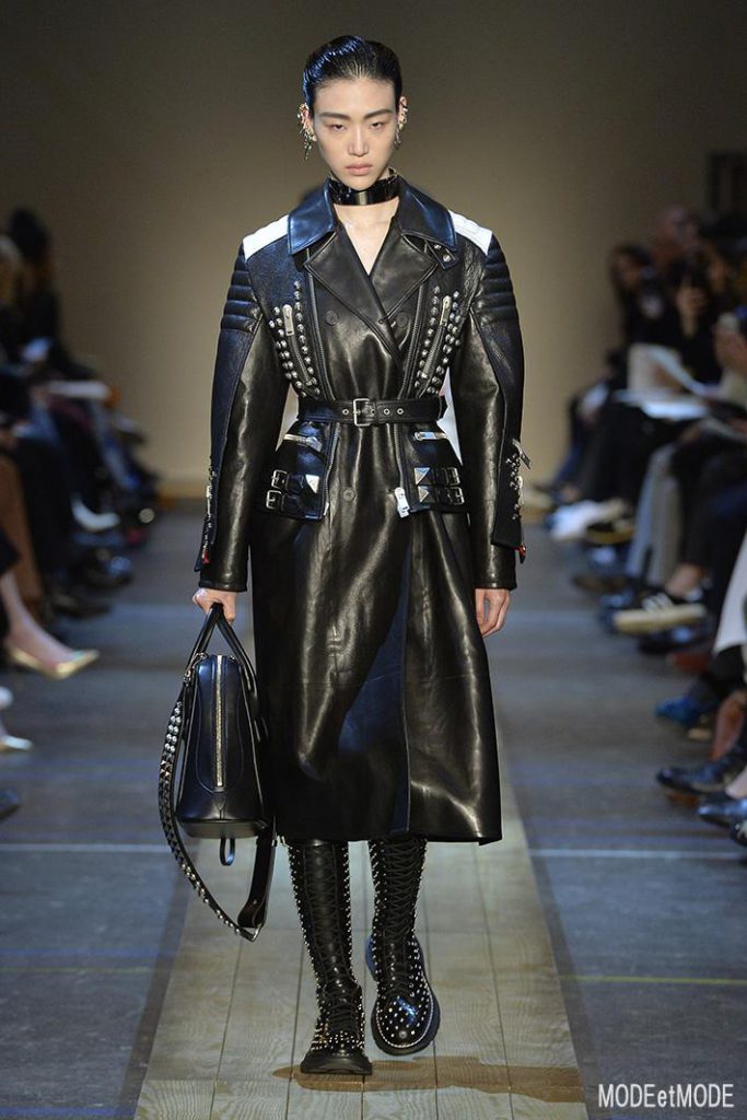 AMQ_aw19_024