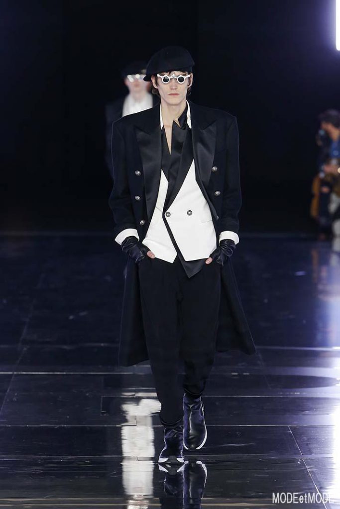 BALMAIN_aw19_001