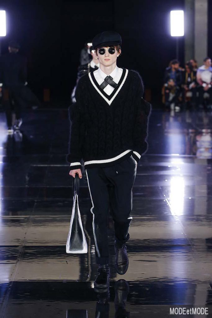 BALMAIN_aw19_003