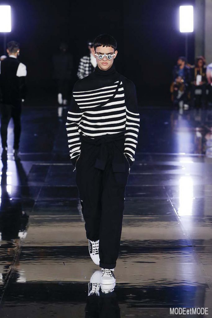 BALMAIN_aw19_011