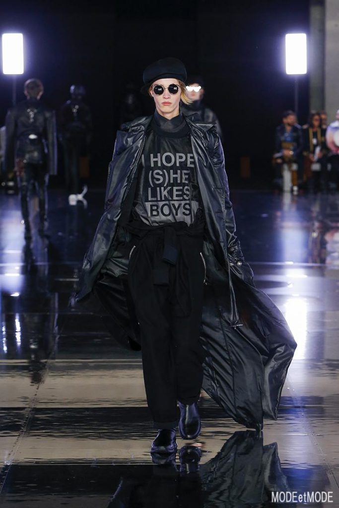 BALMAIN_aw19_096