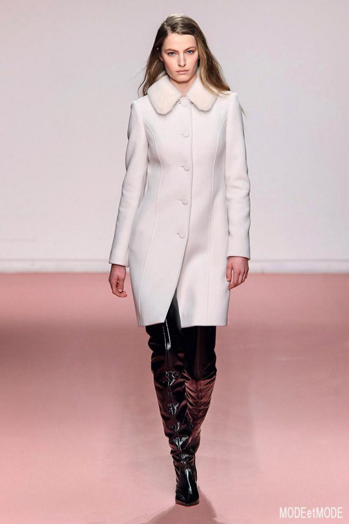 Blumarine_aw19_001