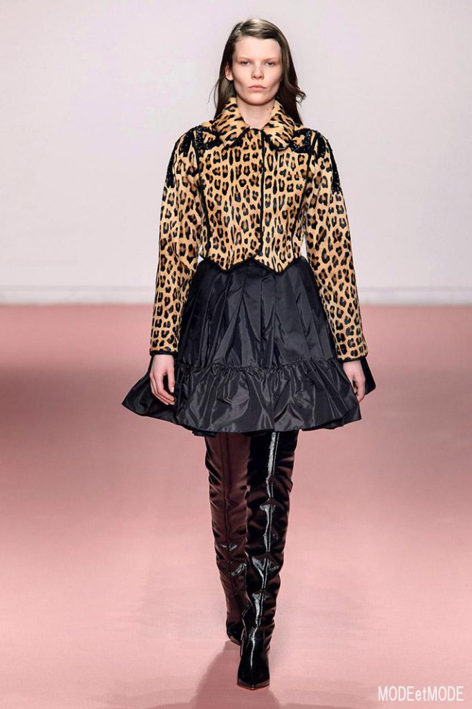 Blumarine_aw19_008