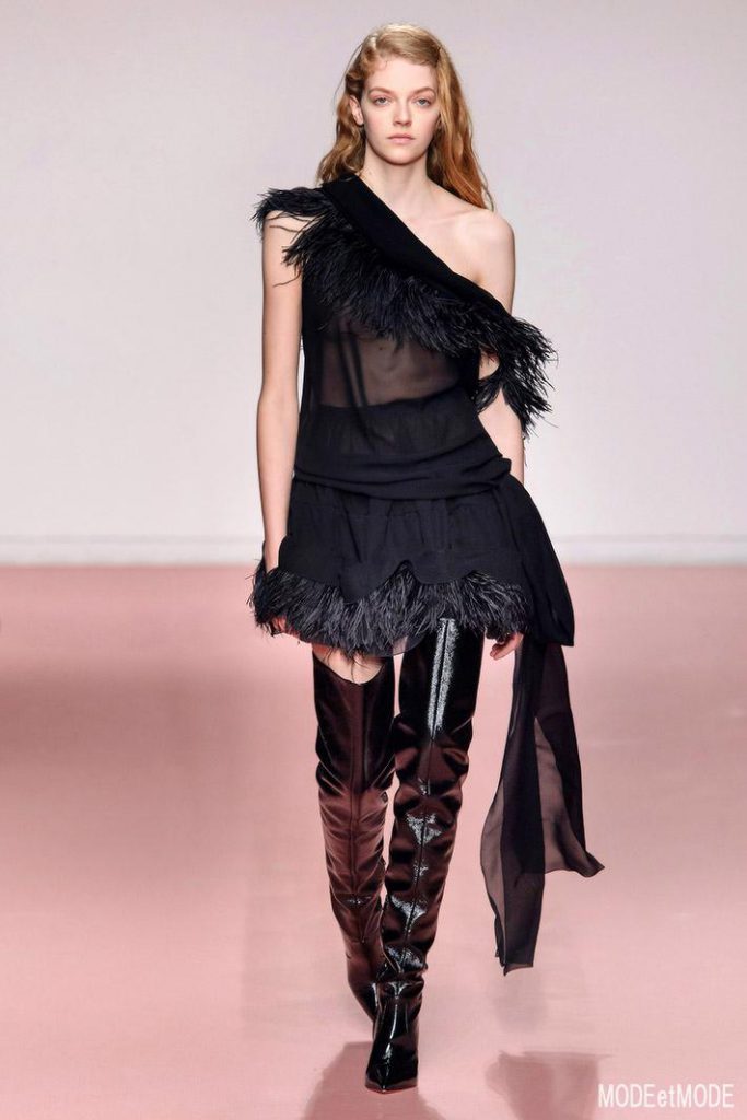 Blumarine_aw19_030