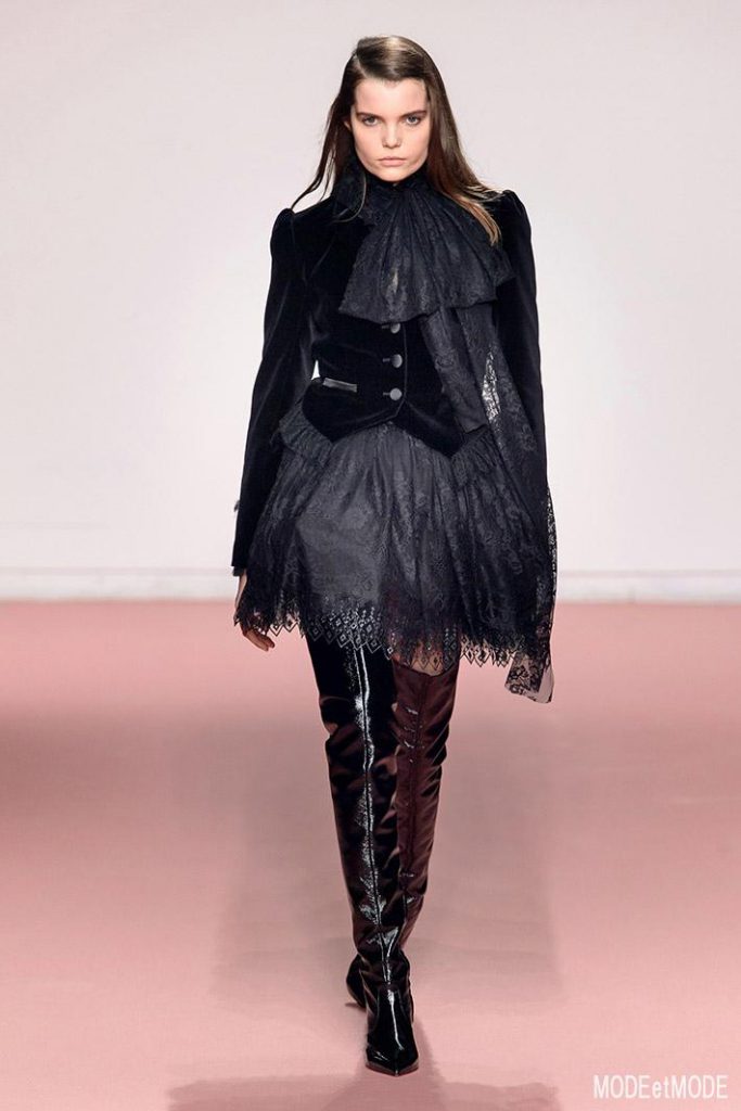 Blumarine_aw19_036