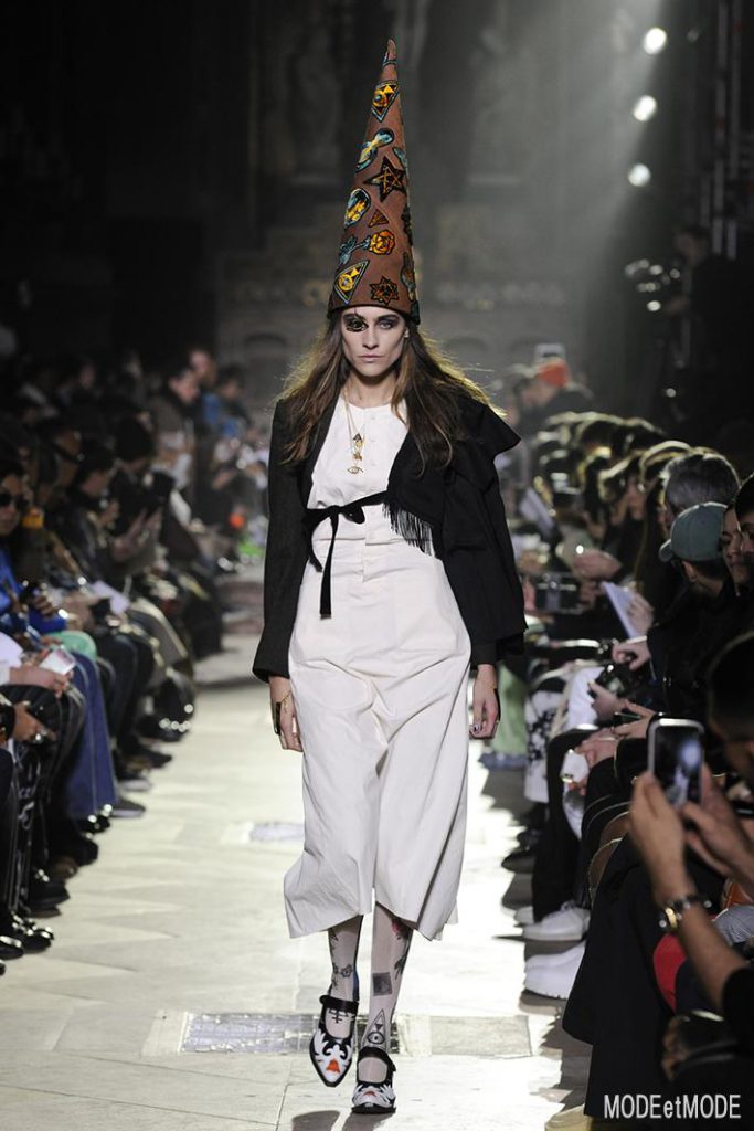 FACETASM_aw19_001