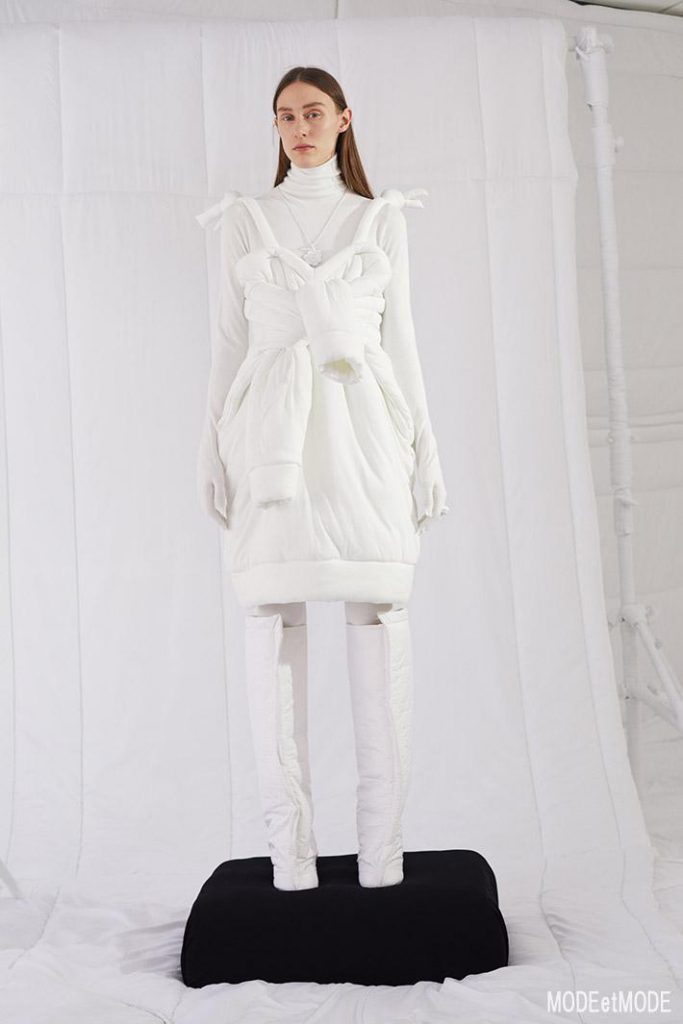 MM6_aw19_008