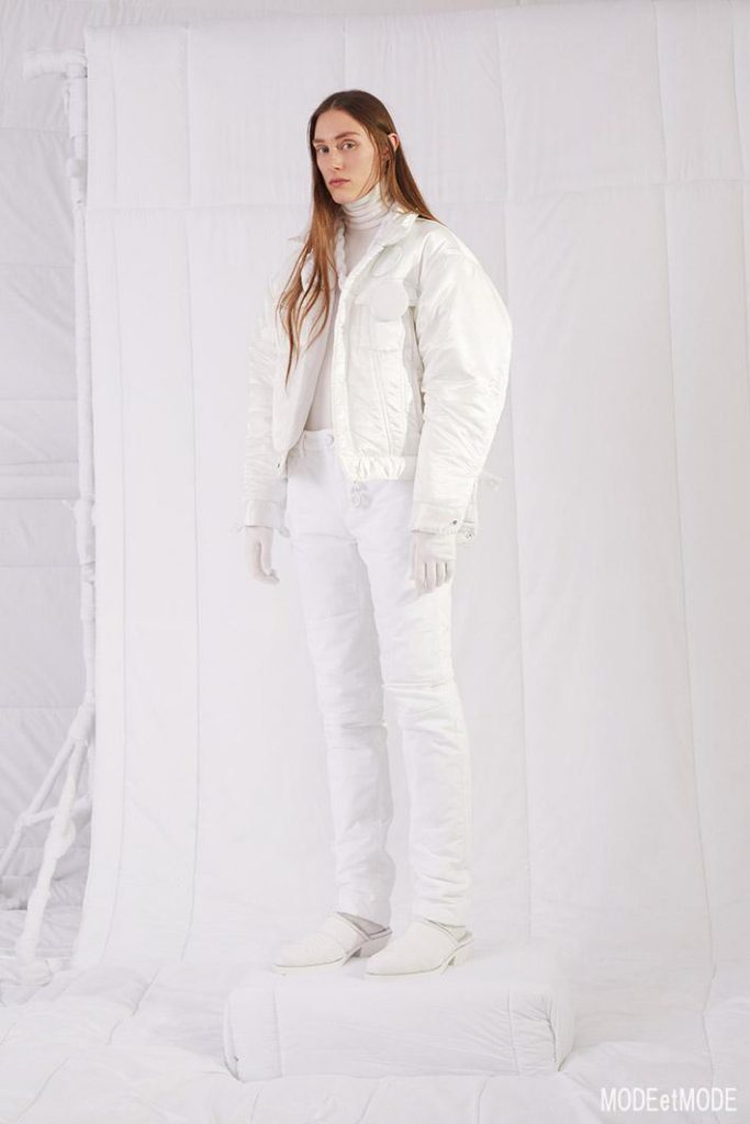 MM6_aw19_013