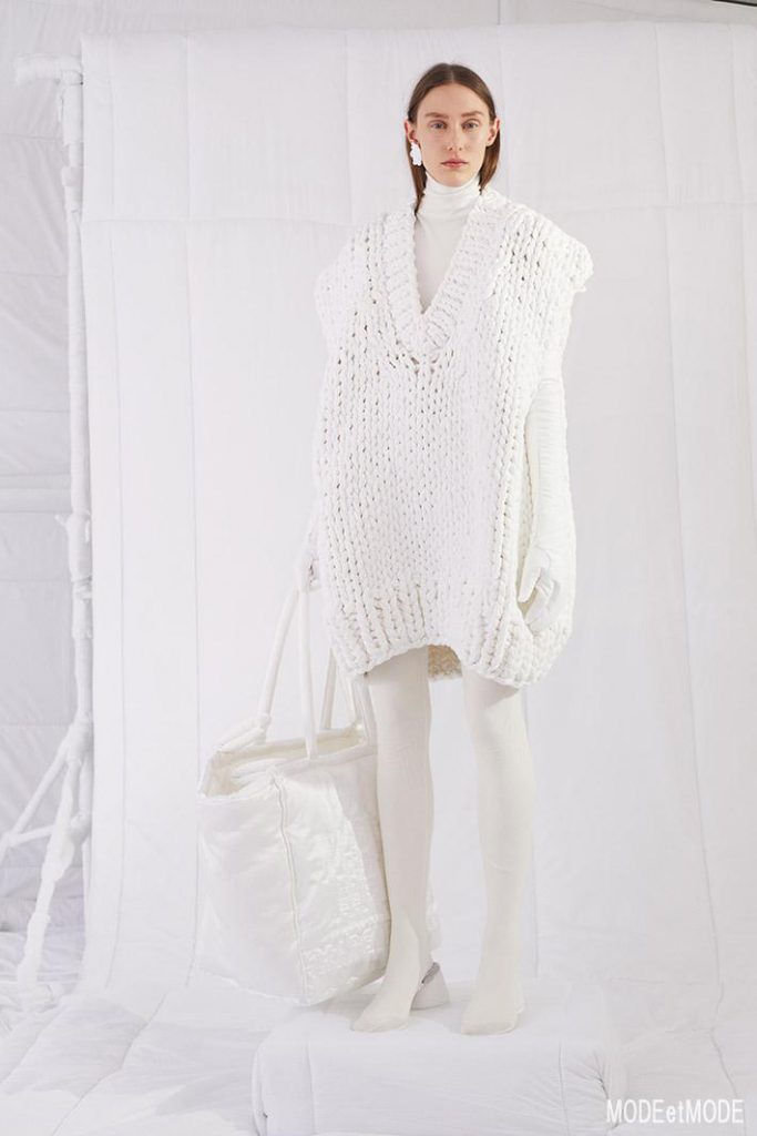 MM6_aw19_018