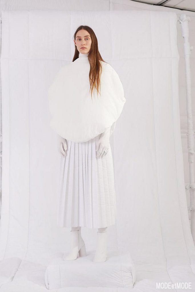 MM6_aw19_020