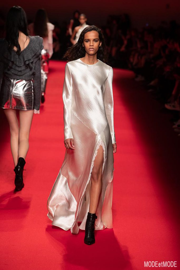 PHILOSOPHY_DI_LORENZO_SERAFINI_aw19_035