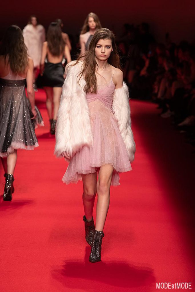 PHILOSOPHY_DI_LORENZO_SERAFINI_aw19_039