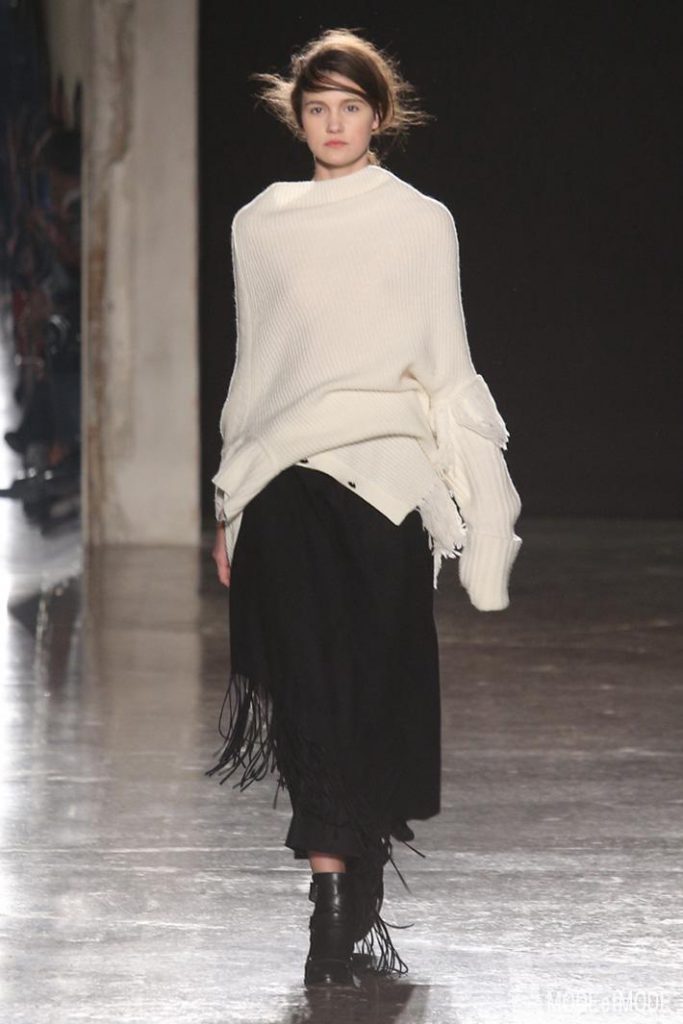 UJOH_aw19_008