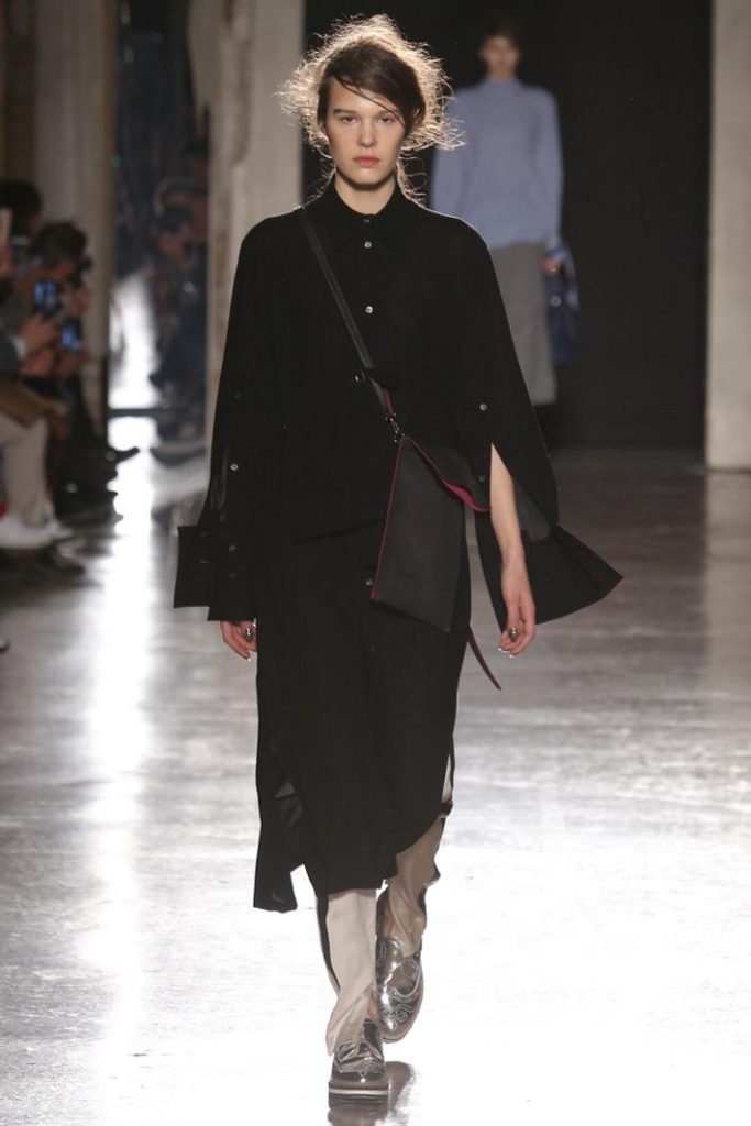UJOH_aw19_015