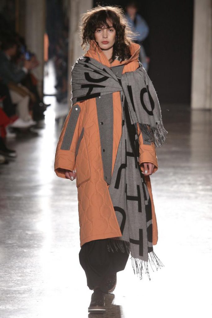 UJOH_aw19_034