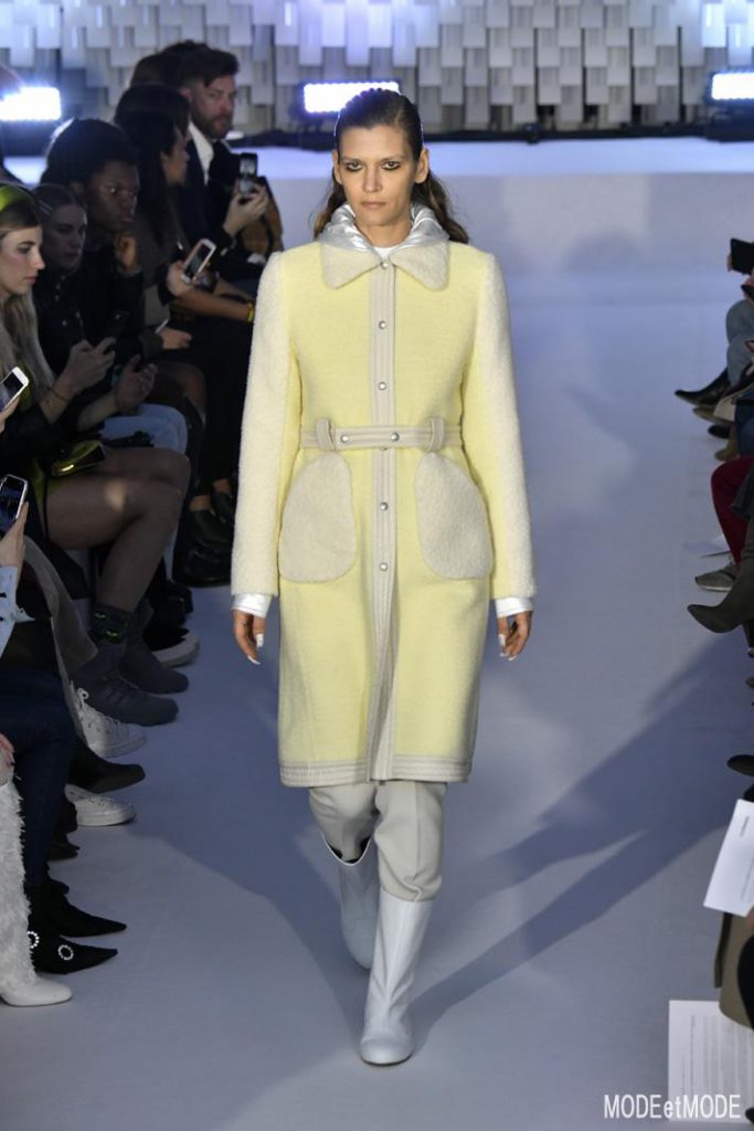courreges_aw19_006