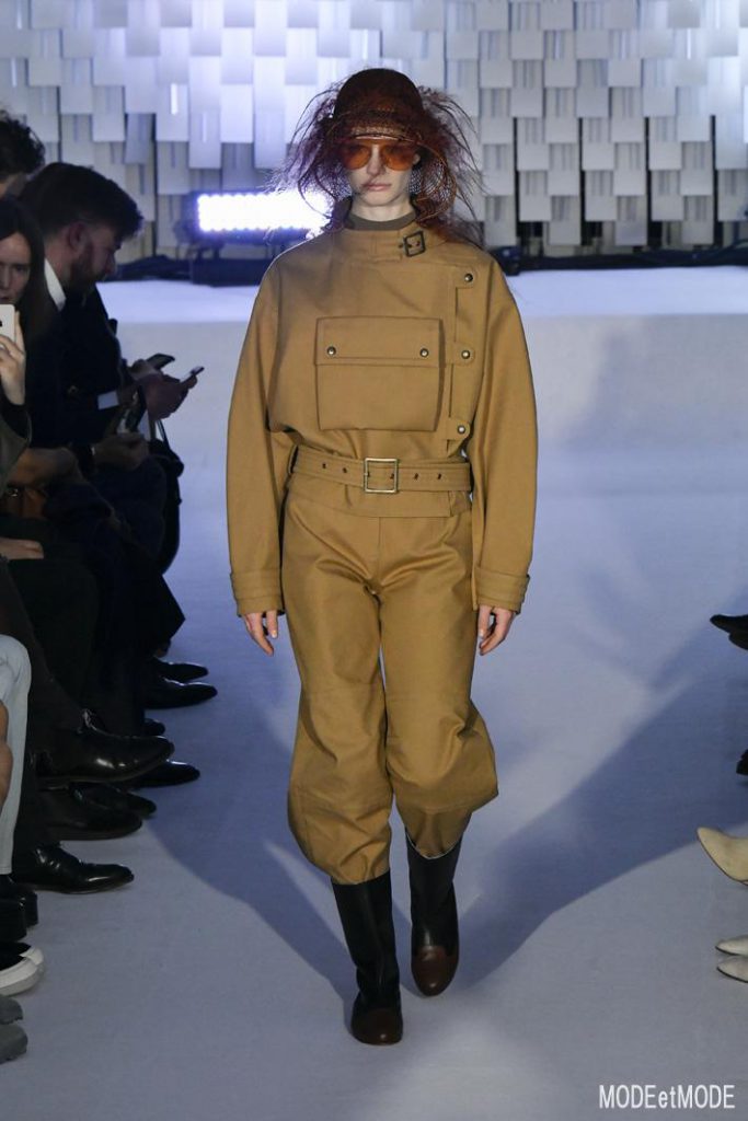 courreges_aw19_018