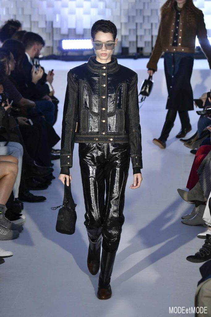 courreges_aw19_022