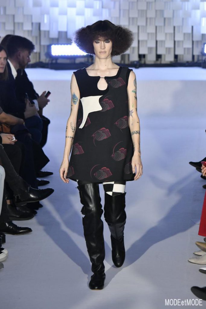 courreges_aw19_041