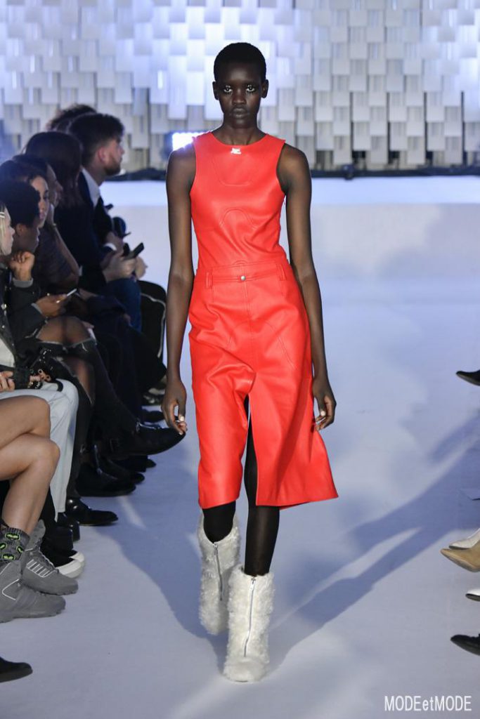 courreges_aw19_045