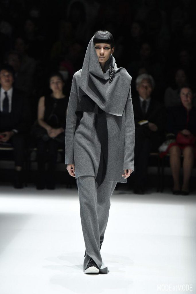 hiroko_koshino_aw19_010