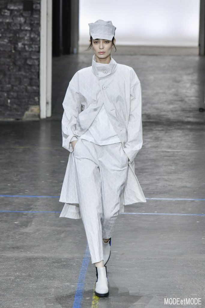 issey-miyake_aw19_017
