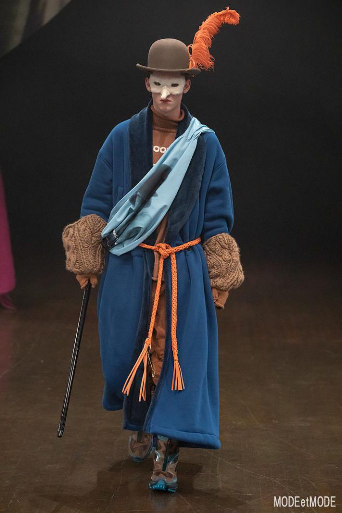 undercover_aw19_002